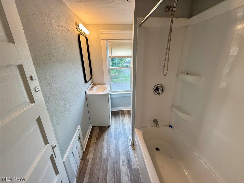 1305 Curtis Street Property Photo 13