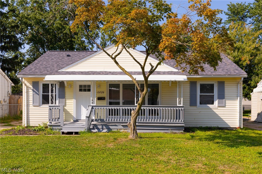 13726 Leroy Avenue Property Photo 1