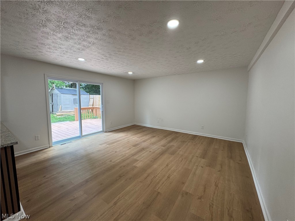 1281 S Hawkins Avenue Property Photo 10