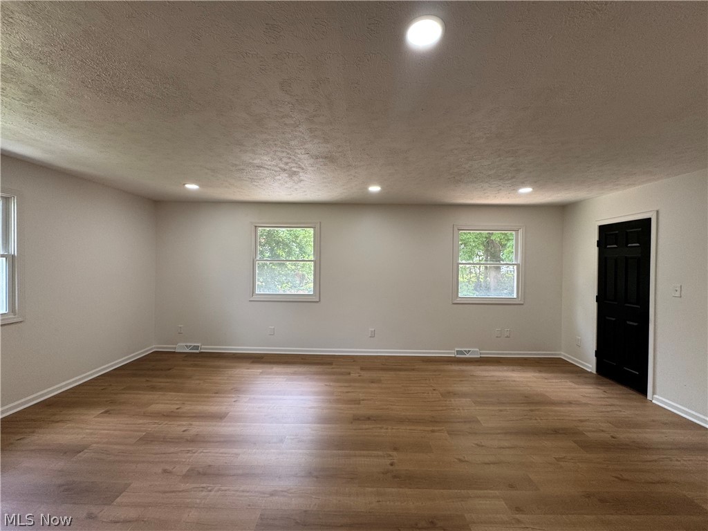 1281 S Hawkins Avenue Property Photo 27