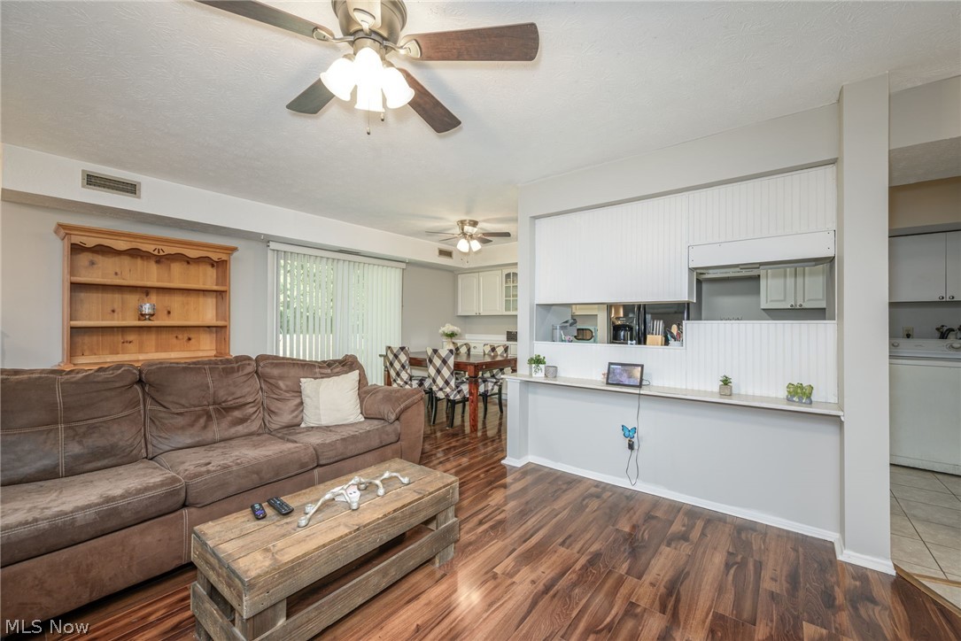 4901 Independence Unit C Circle Property Photo 3
