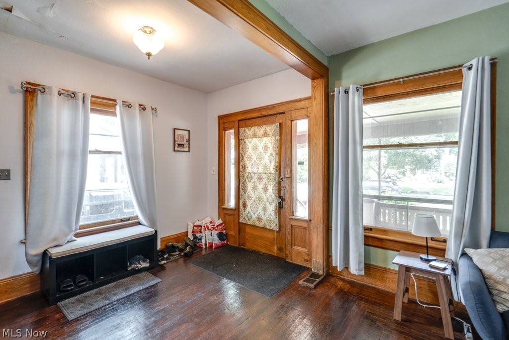 894 Elmore Avenue Property Photo 7