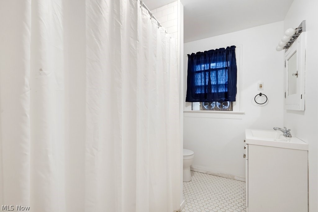 894 Elmore Avenue Property Photo 23