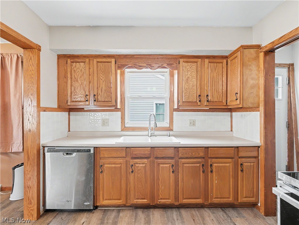 488 Massillon Road Property Photo 6