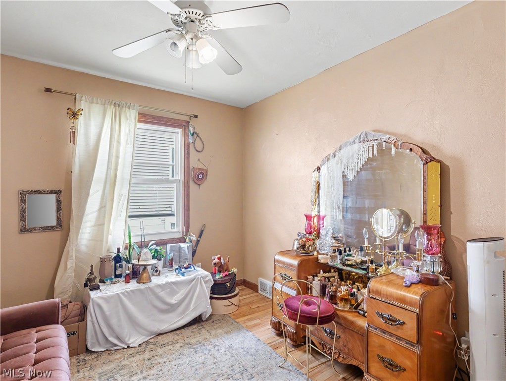 488 Massillon Road Property Photo 10