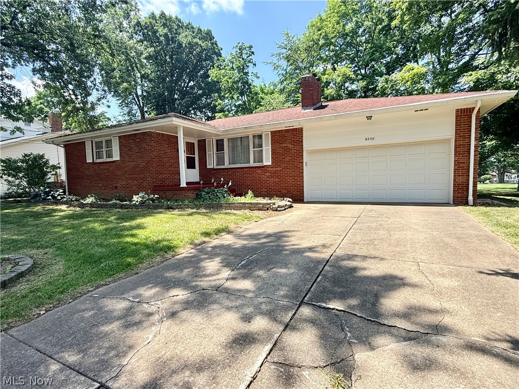 6230 Foxridge Drive Property Photo 1