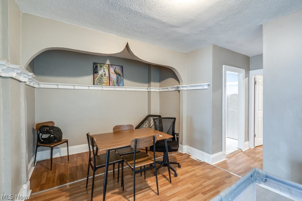 14307 Scioto Avenue Property Photo 5