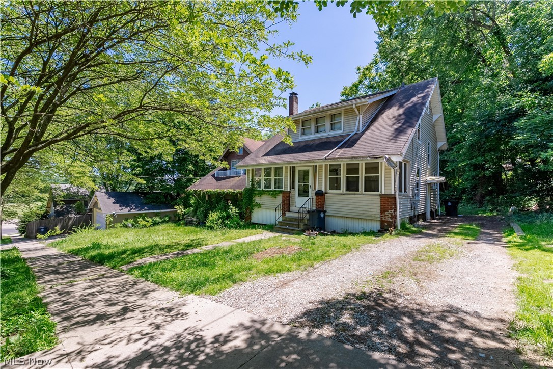 628 Lakemont Avenue Property Photo 4