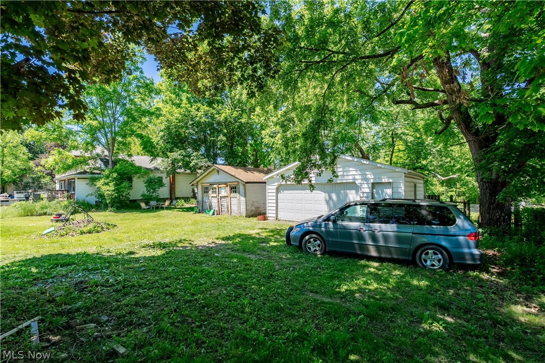 1223 W Wilbeth Road Property Photo 6