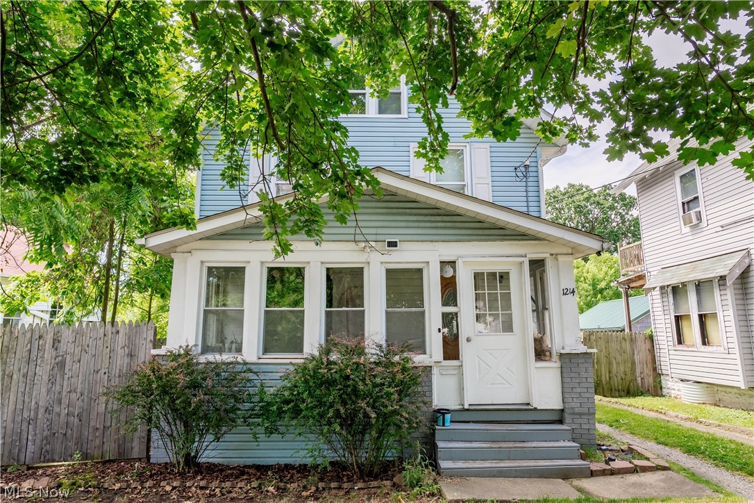 1214 W Wilbeth Road