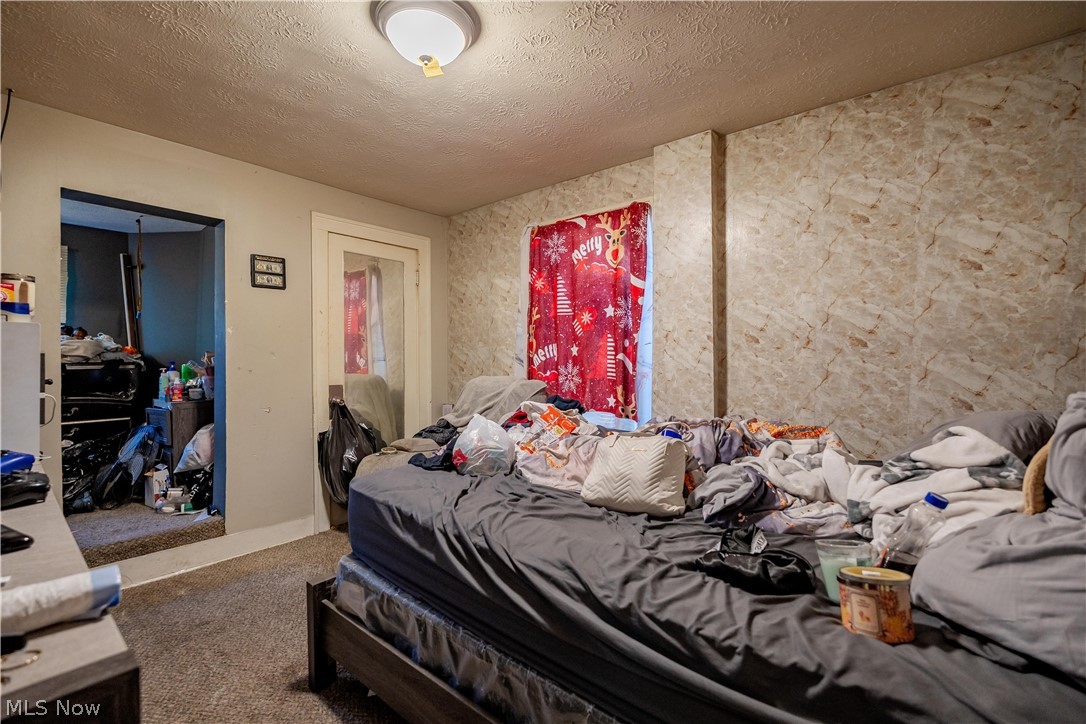 190 E Archwood Avenue Property Photo 16