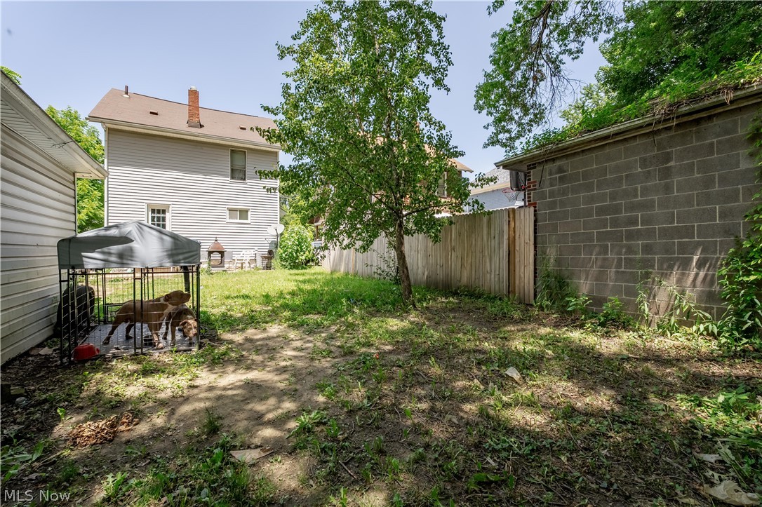 190 E Archwood Avenue Property Photo 25