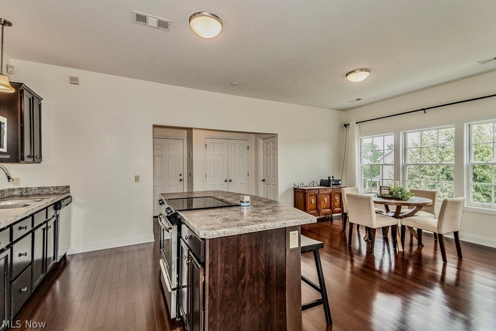 7470 Presley Avenue Property Photo 7
