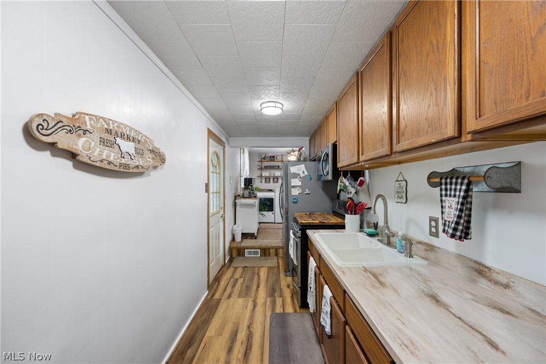 18464 5th Street Property Photo 15