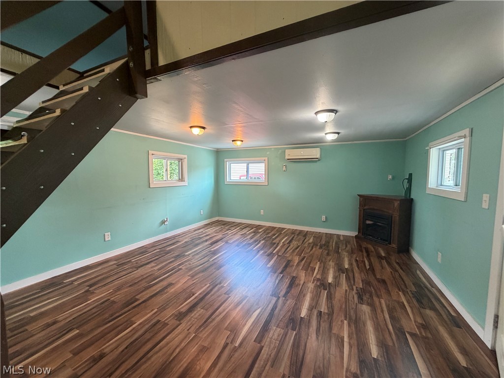 12 Hemlock Street Property Photo 9