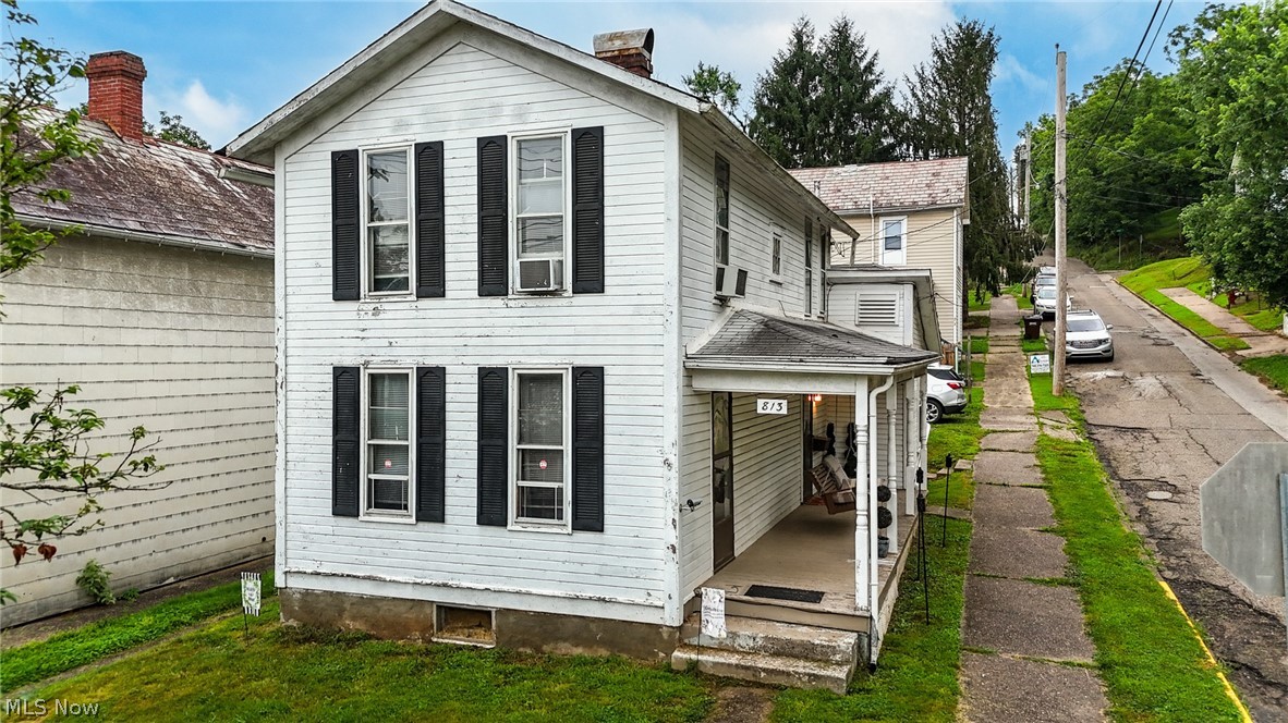 813 Warren Street Property Photo 1