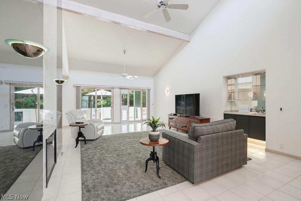 2596 Dodd Road Property Photo 5
