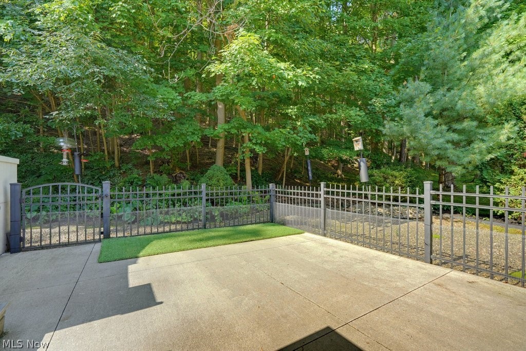 2596 Dodd Road Property Photo 42