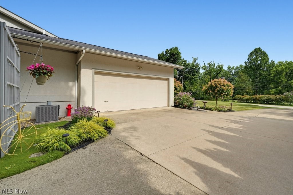 2596 Dodd Road Property Photo 44