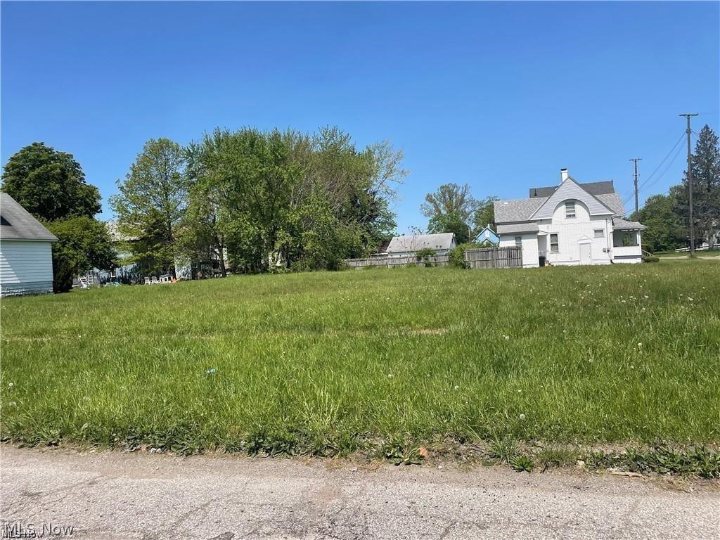 505 W 36th Street Property Photo 1