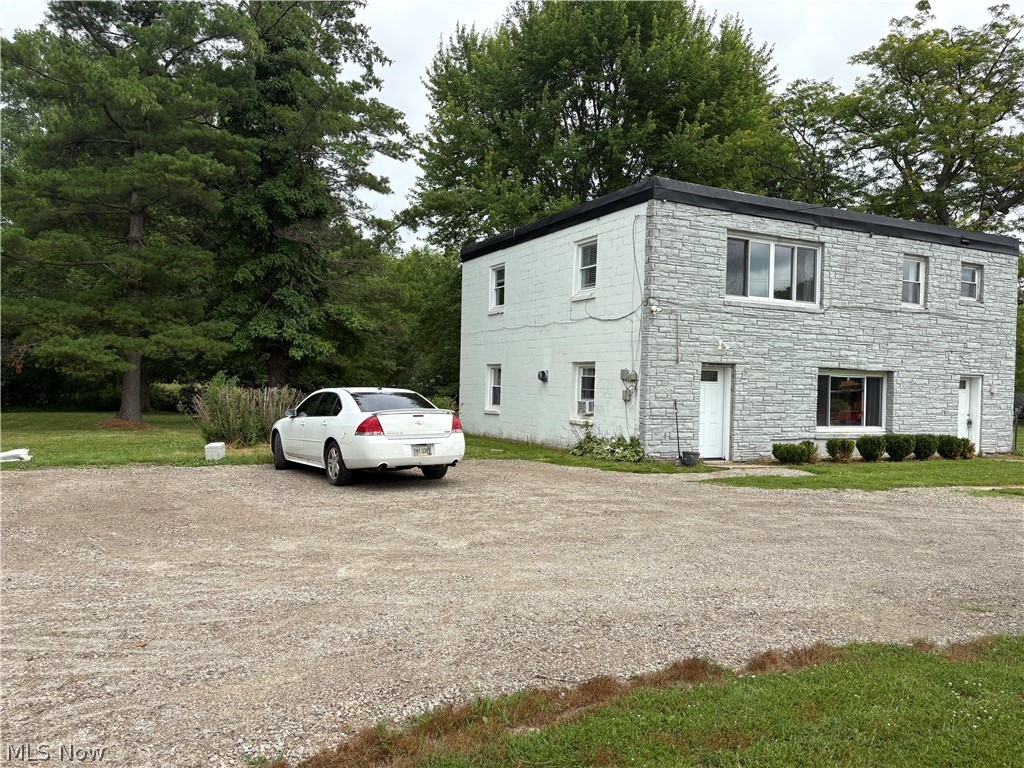 4006 Center Road Property Photo 2