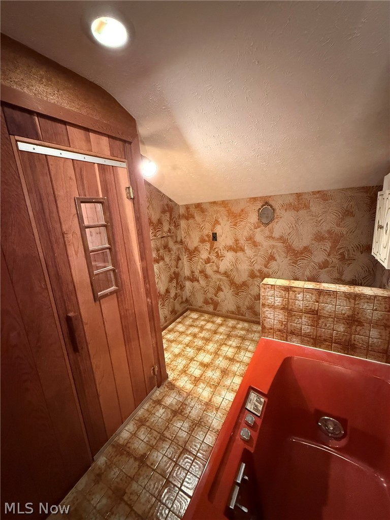 6400 Juniper Drive Property Photo 24