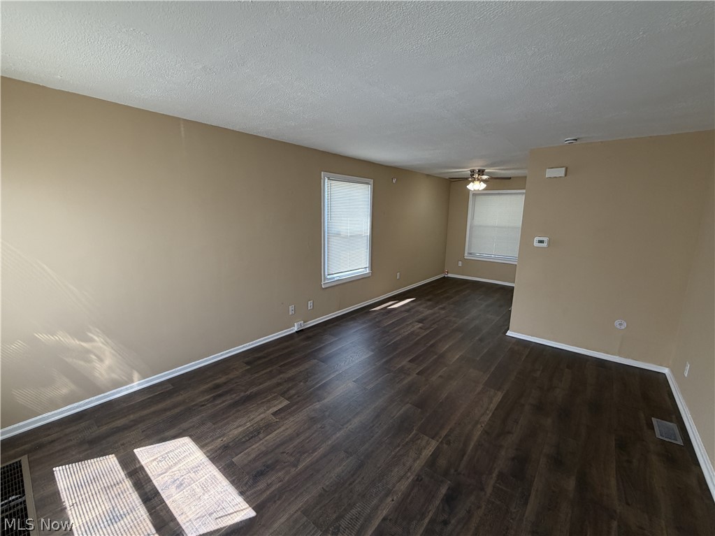 1542 E 256th Street Property Photo 2