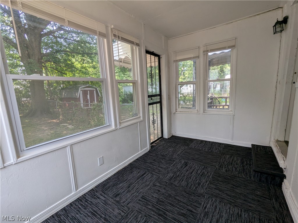 1542 E 256th Street Property Photo 12