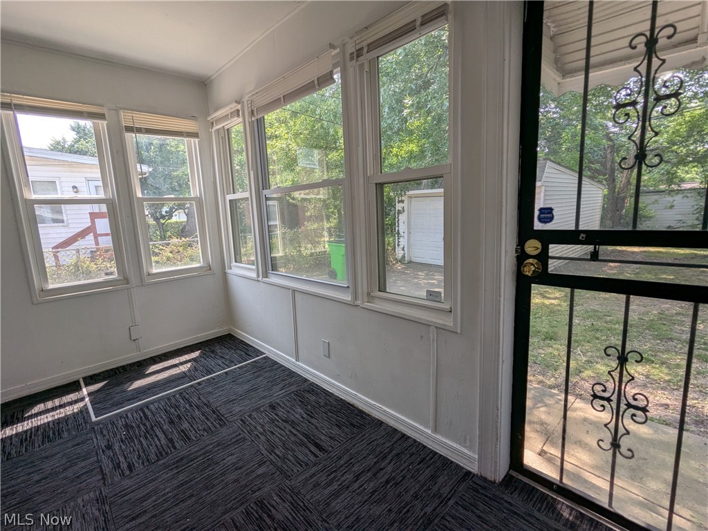 1542 E 256th Street Property Photo 13
