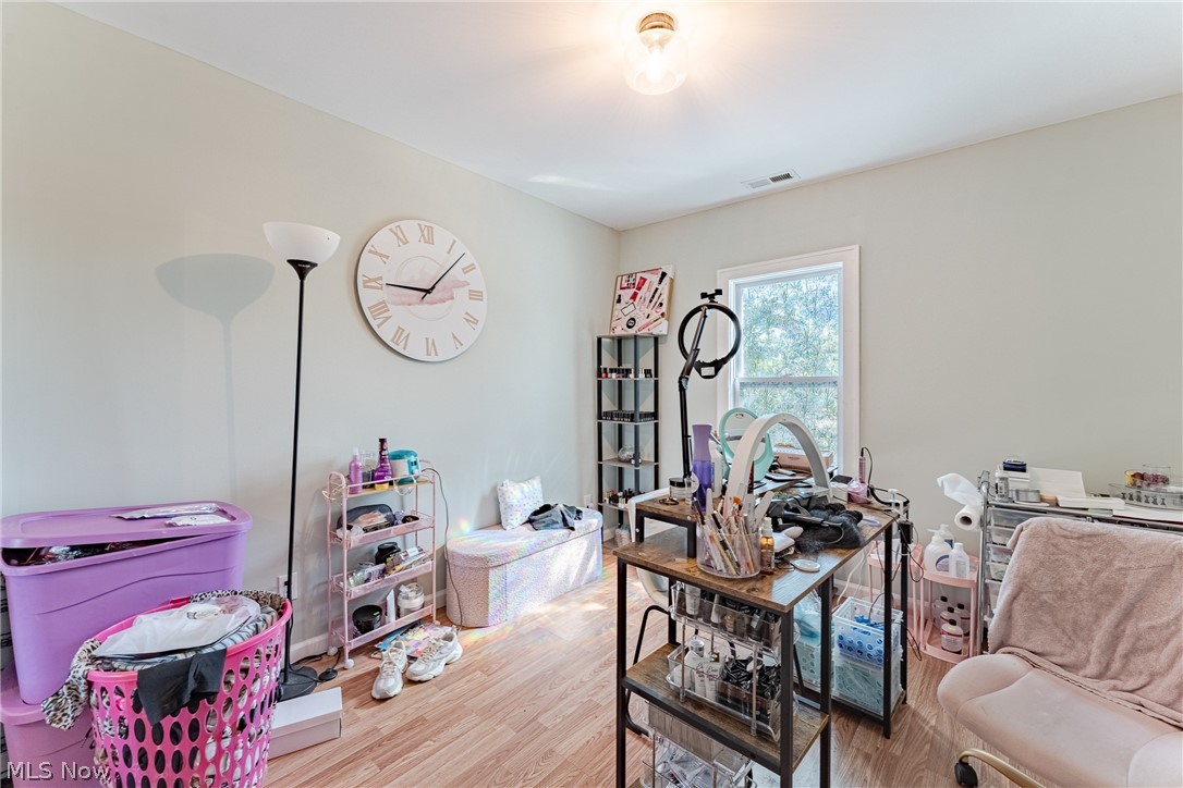 1616 E 33rd Street Property Photo 10