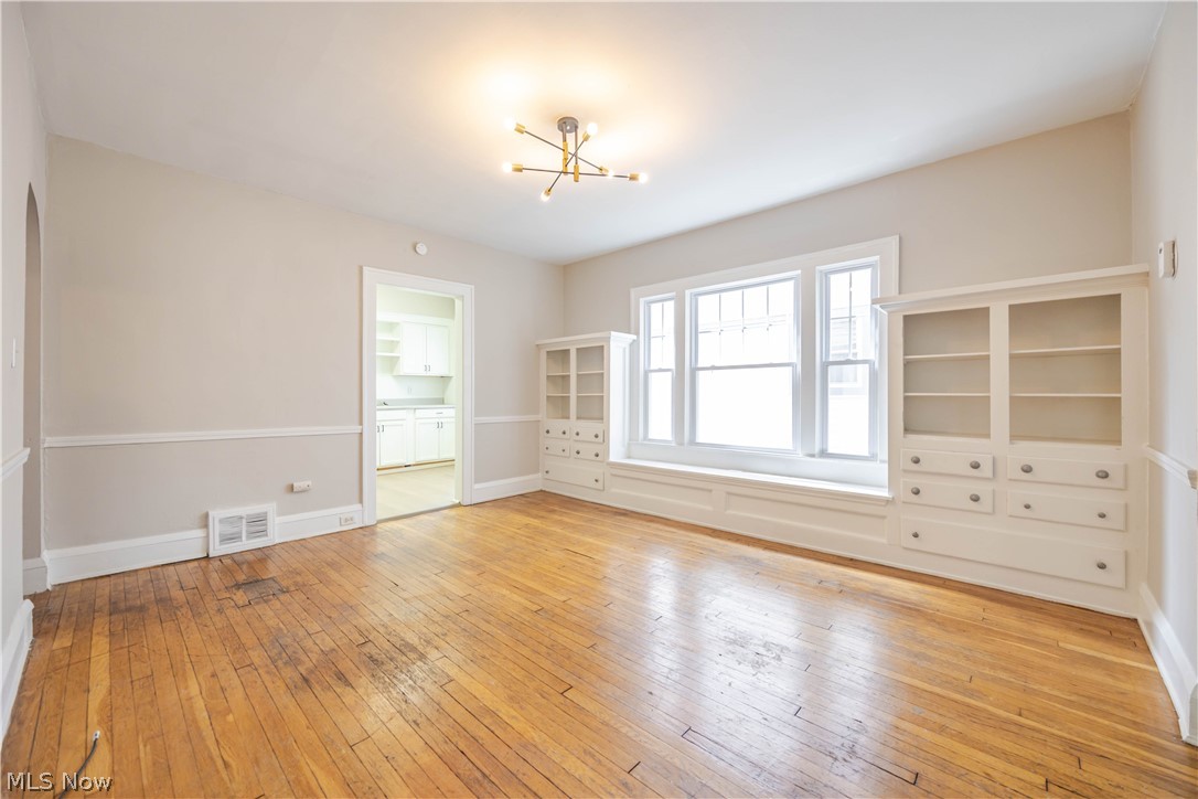 1695 Glenmont Road Property Photo 8