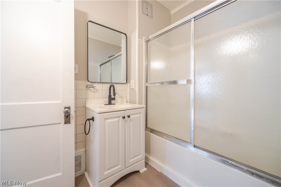 1695 Glenmont Road Property Photo 20