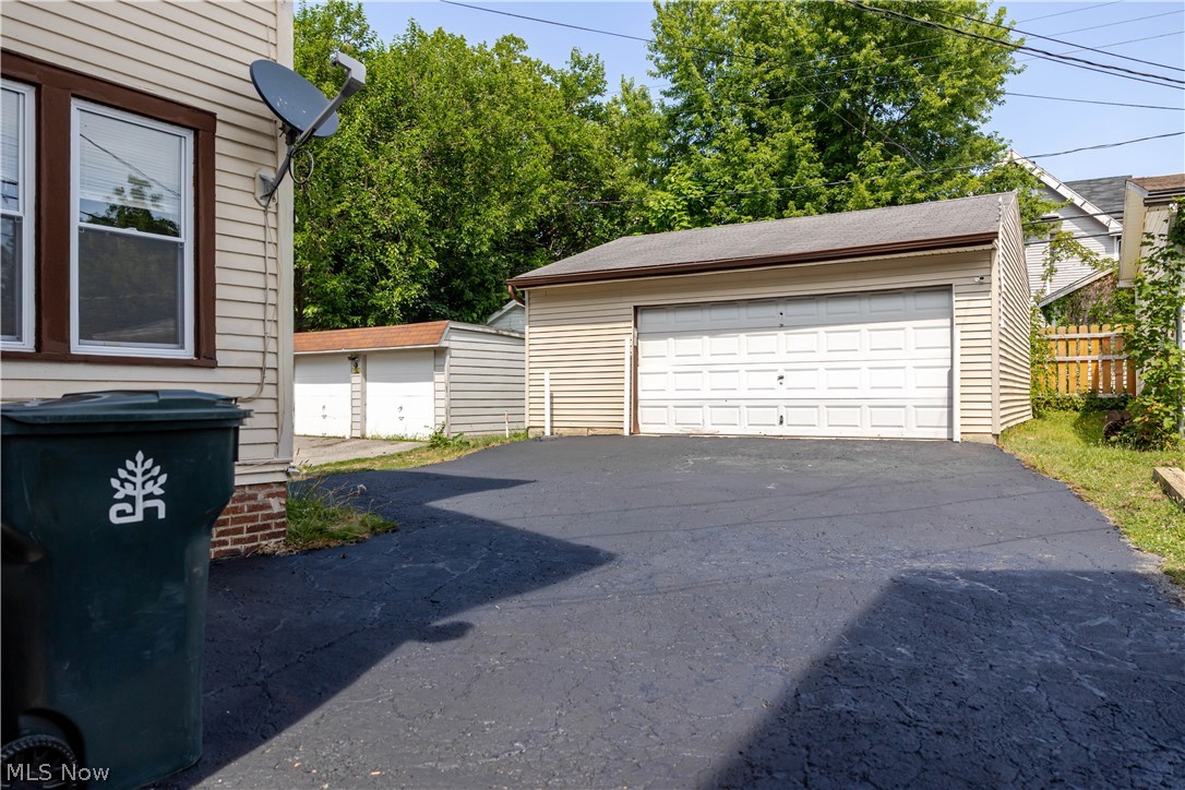 1695 Glenmont Road Property Photo 48
