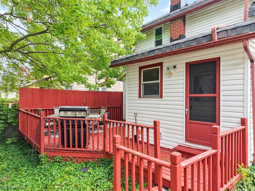 1298 Neptune Avenue Property Photo 30