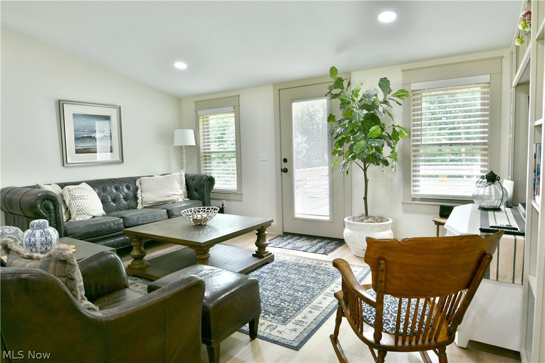 10250 Springfield Road Property Photo 9