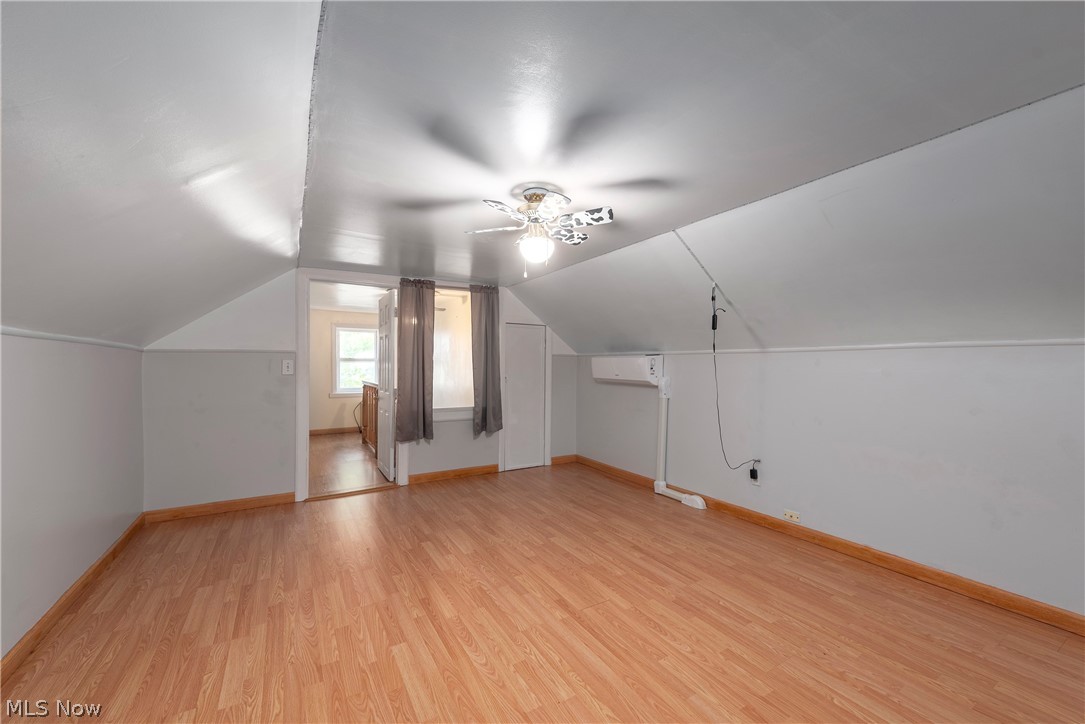2124 E 28th Street Property Photo 27