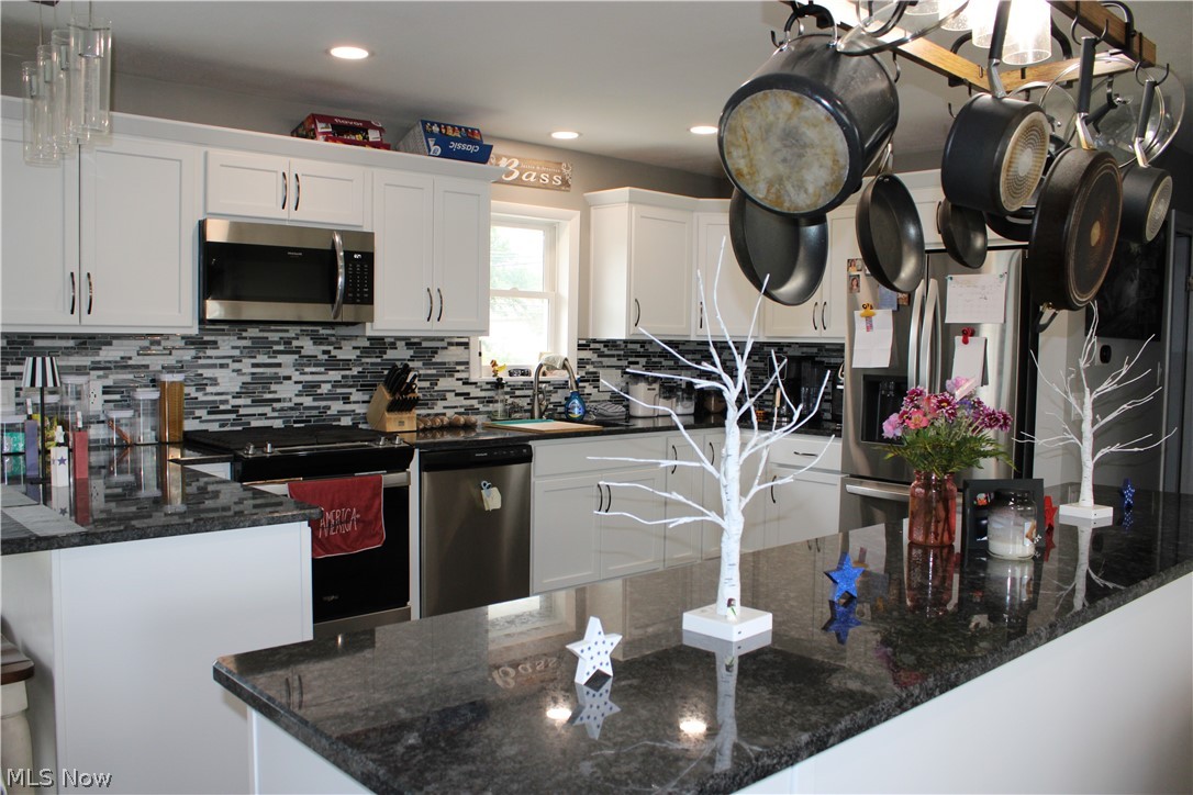 13605 Crestway Drive Property Photo 3