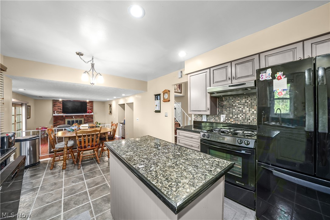 4781 N Hillary Oval Property Photo 8