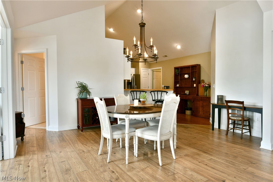 201 River Glen Drive Ne Property Photo 16