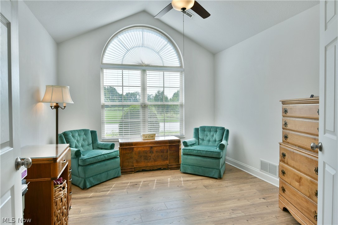 201 River Glen Drive Ne Property Photo 18