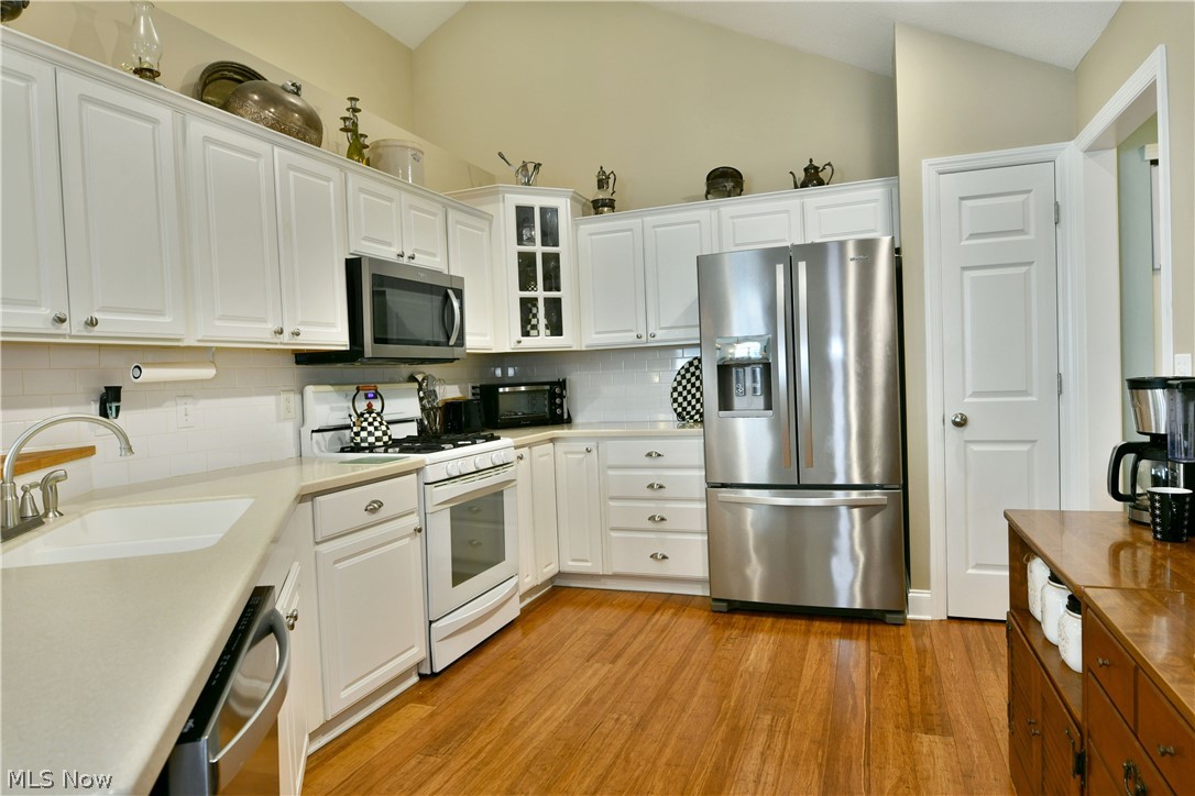 201 River Glen Drive Ne Property Photo 33