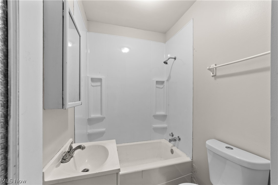 203 Crosby Property Photo 7