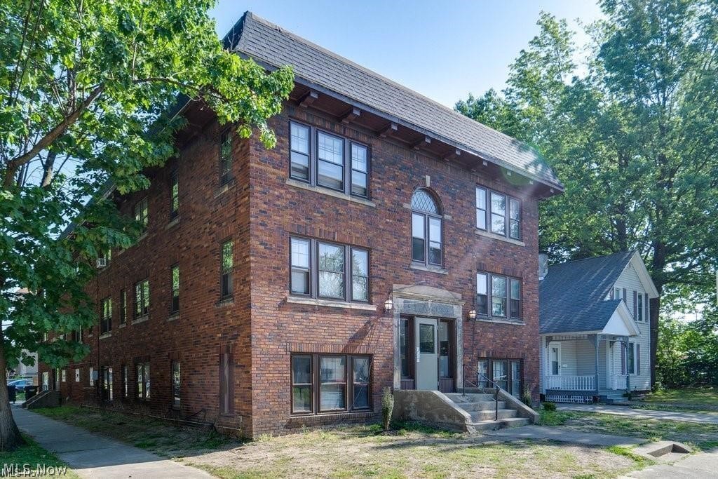 79 Frances Avenue Property Photo 1