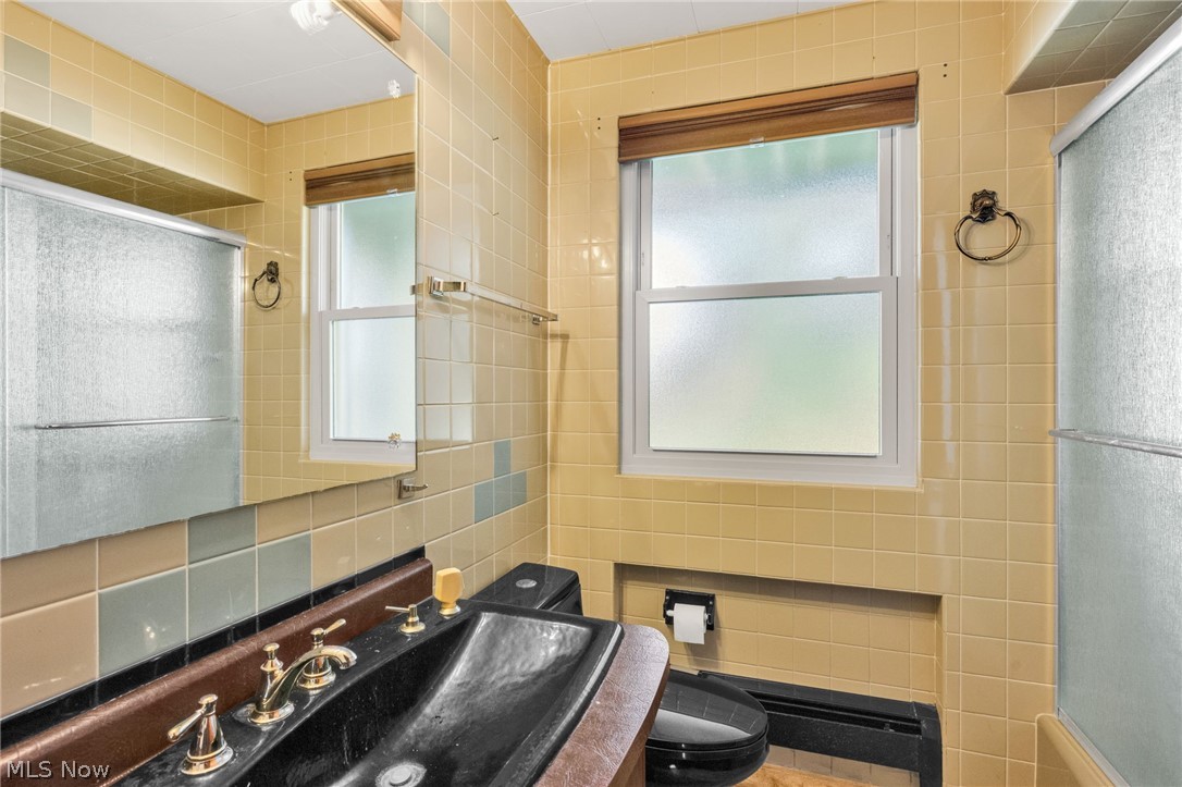 593 Dewey Avenue Property Photo 25