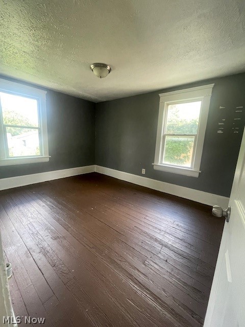 435 Windsor Street Property Photo 12