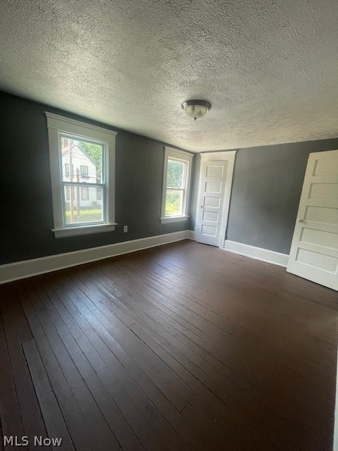 435 Windsor Street Property Photo 15