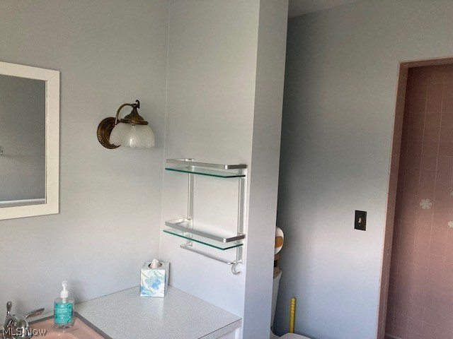 8770 Squirrel Hill Property Photo 14