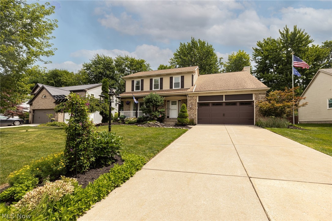 18717 Walnut Drive Property Photo 2