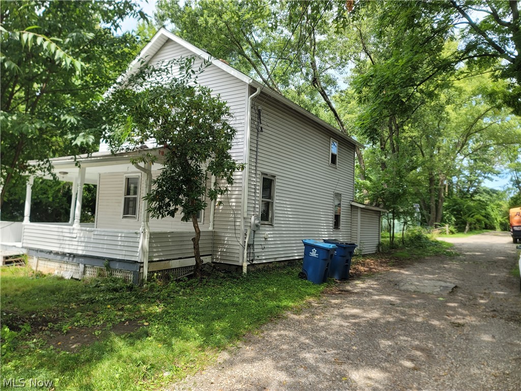 129 W Oak Street