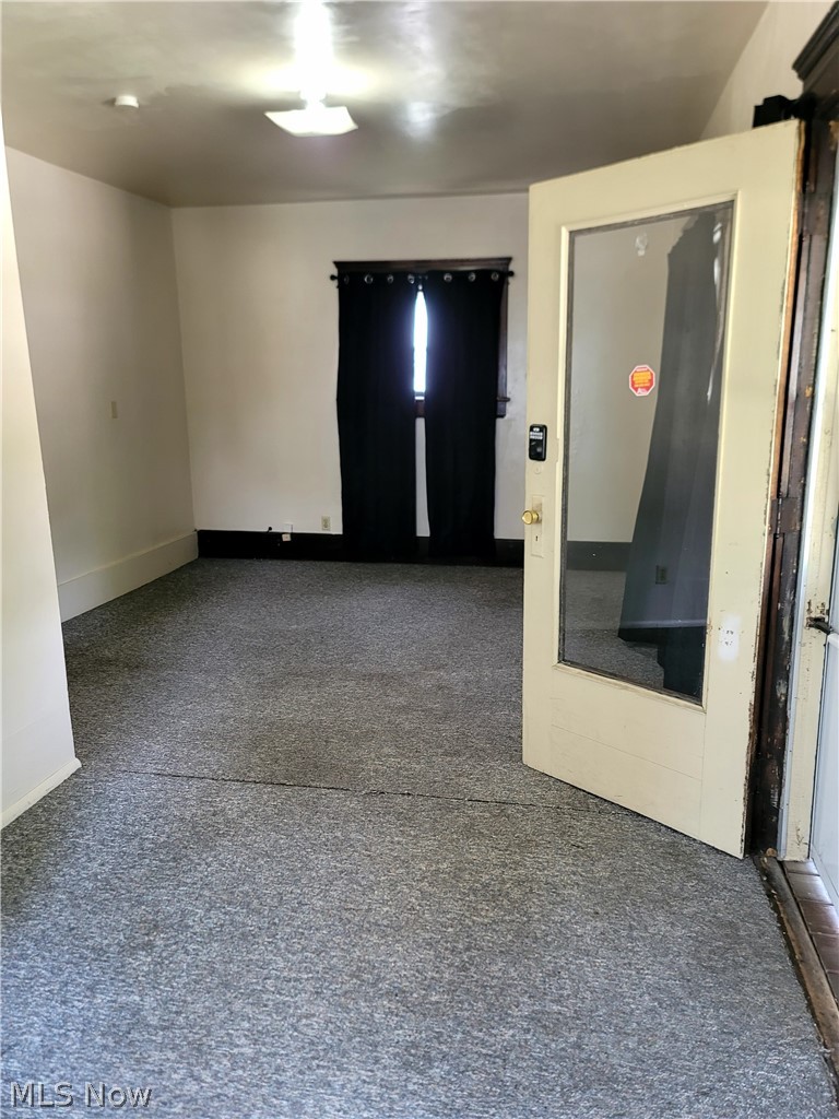 543 Kling Street Property Photo 7